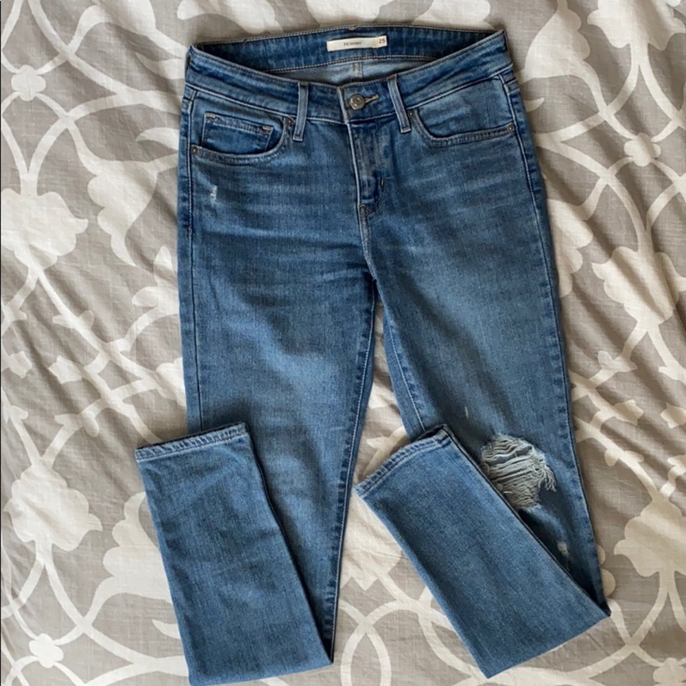 Levi's 711 Skinny Distressed Jeans